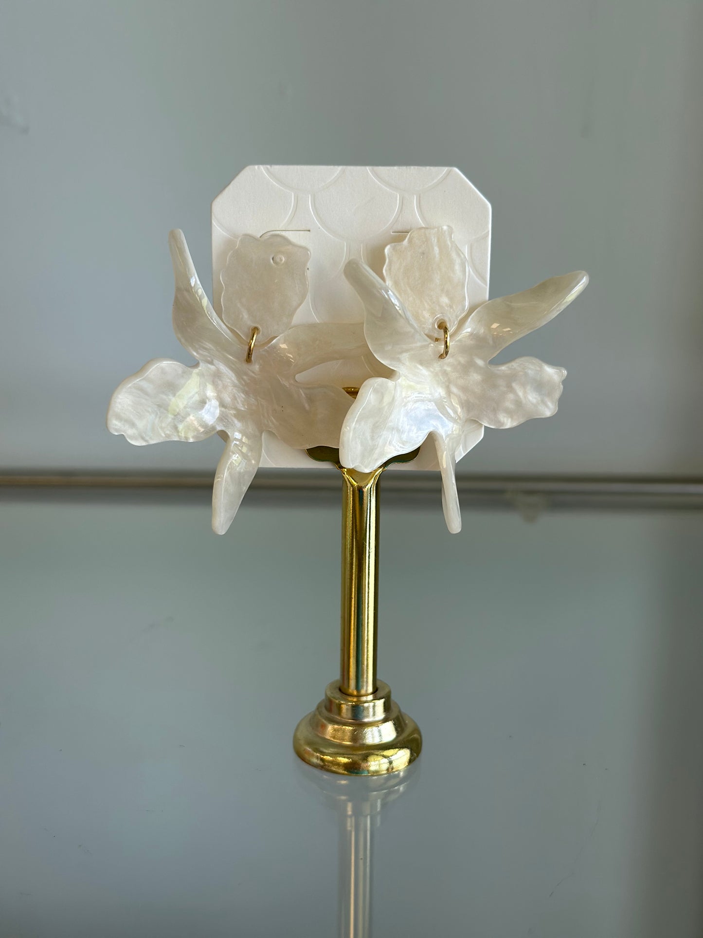 Pearl Acrylic Flower Earrings