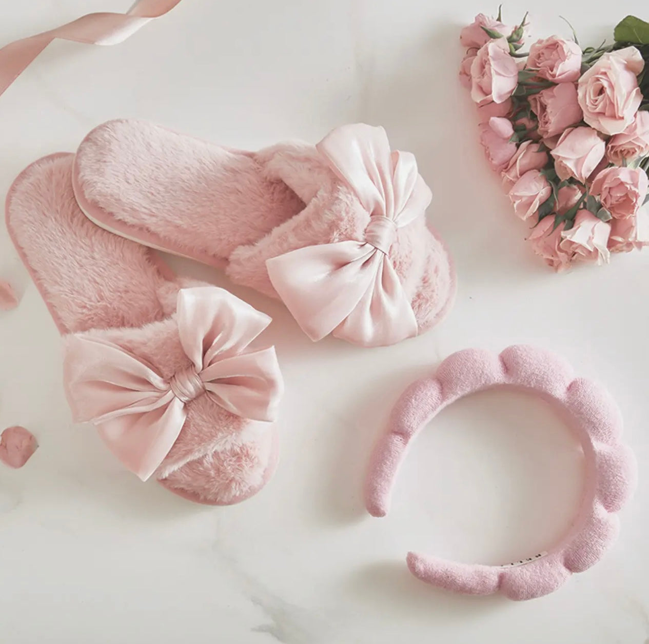 Bella Sleep + Spa - Plush Slippers - Light Blush Bow