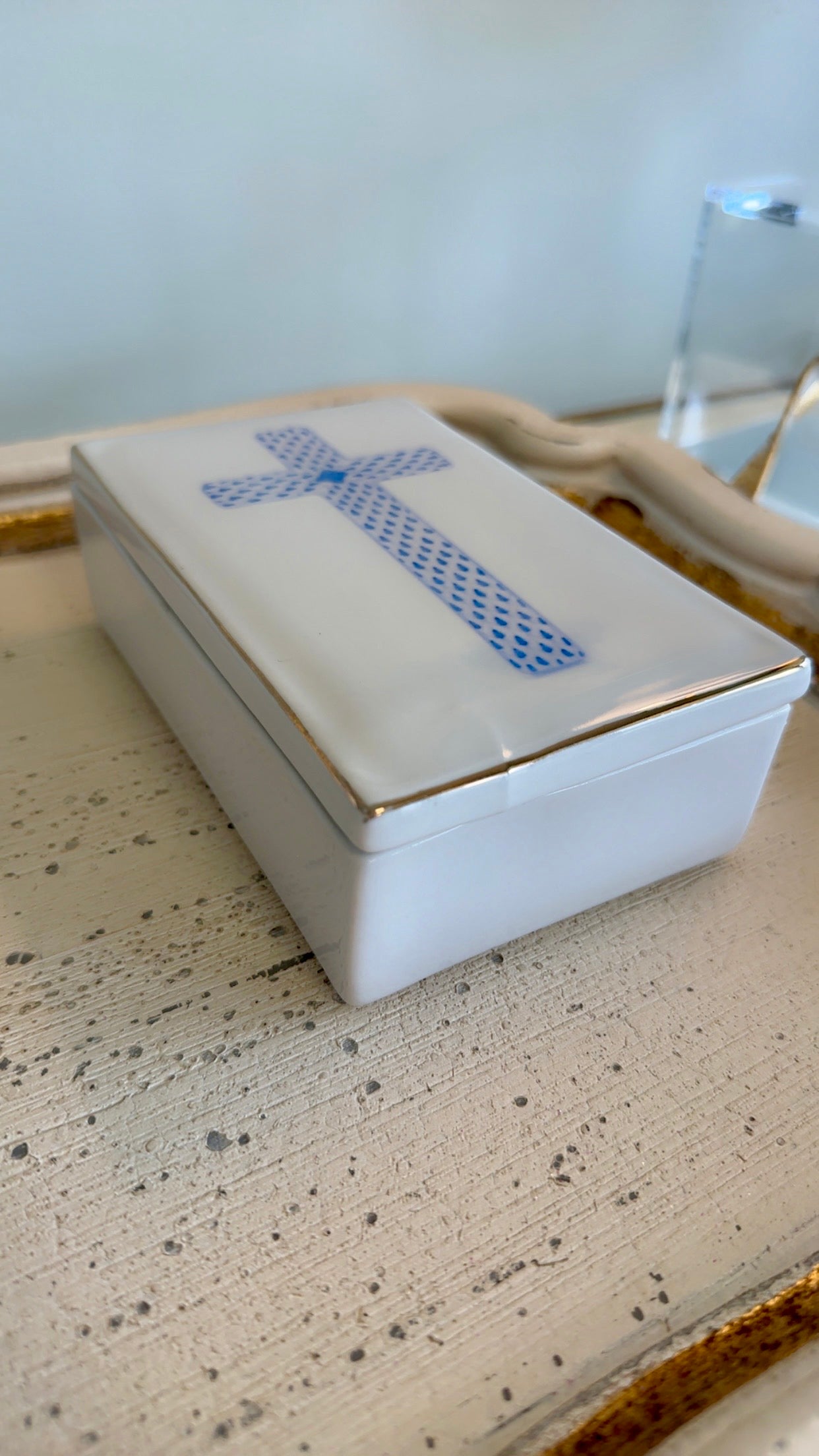 Cross Design Porcelain Box w/Gold Trim on Lid