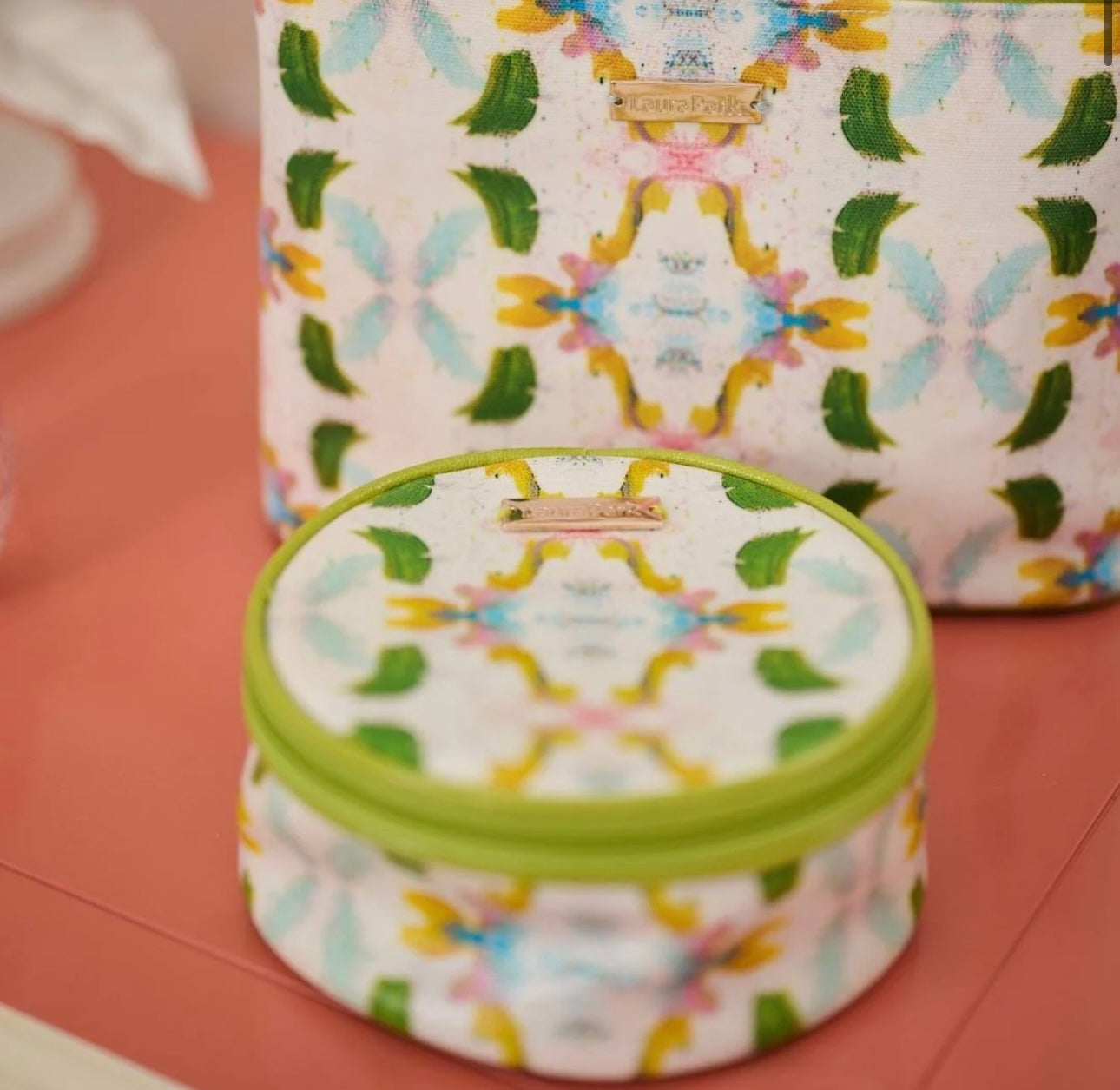 Laura Park Dogwood Round Jewelry Case