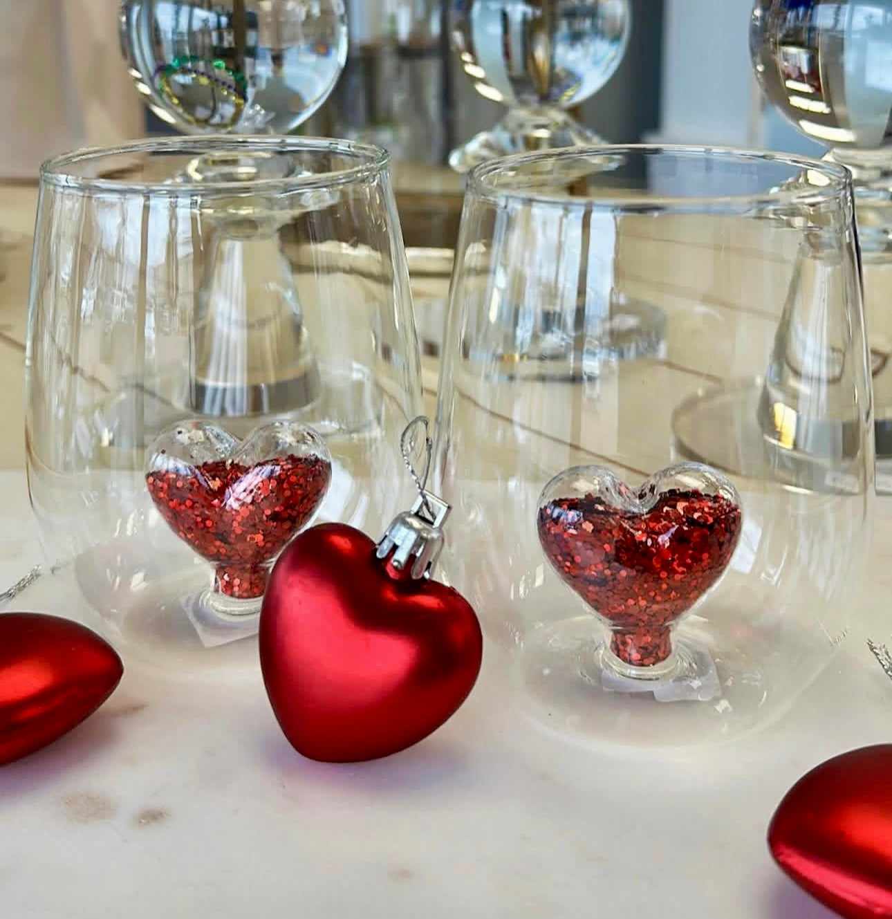 Slant Glitter Filled Heart Stemless Wine Glasses