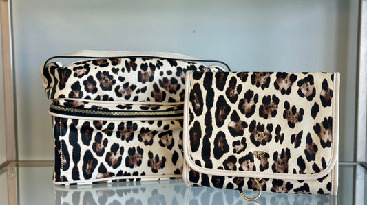 PurseN Getaway Toiletry Case - Cream Leopard